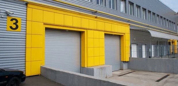 Accès commercial pour bâtiment professionnel à Bordeaux